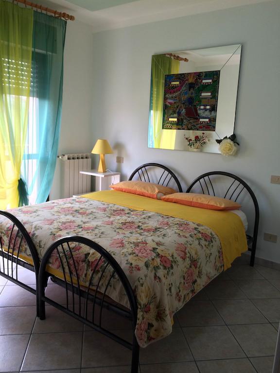 B&B Mirella Читта-Сант'Анджело Номер фото