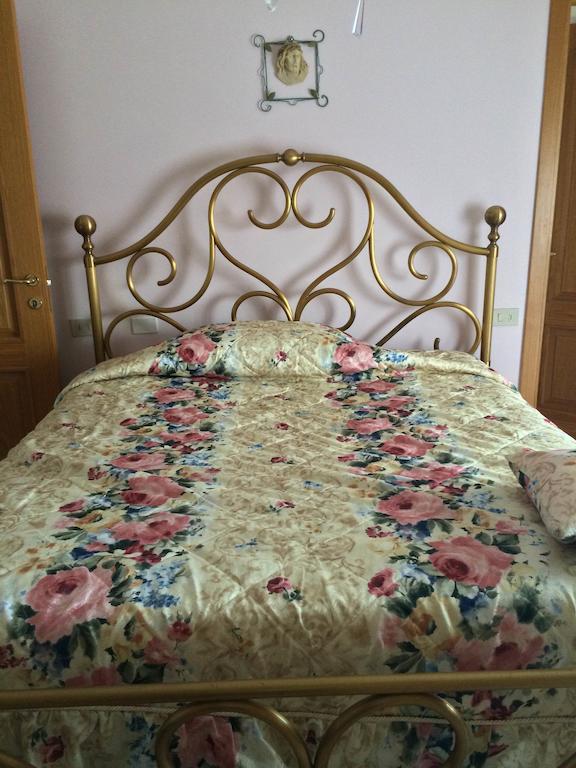 B&B Mirella Читта-Сант'Анджело Номер фото