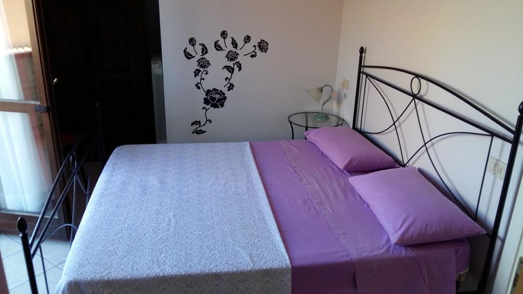 B&B Mirella Читта-Сант'Анджело Екстер'єр фото
